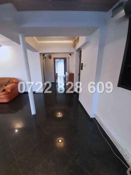 Decebal vanzare 3 camere - et 1 stradal  liber